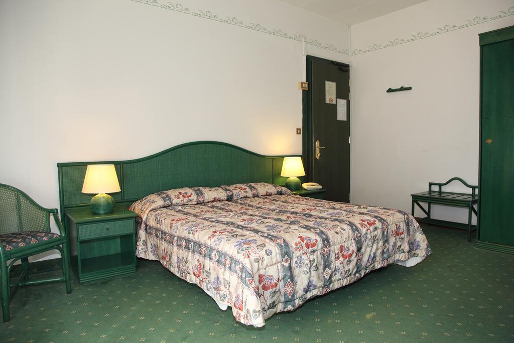 Hotel Diana Grado Exteriör bild